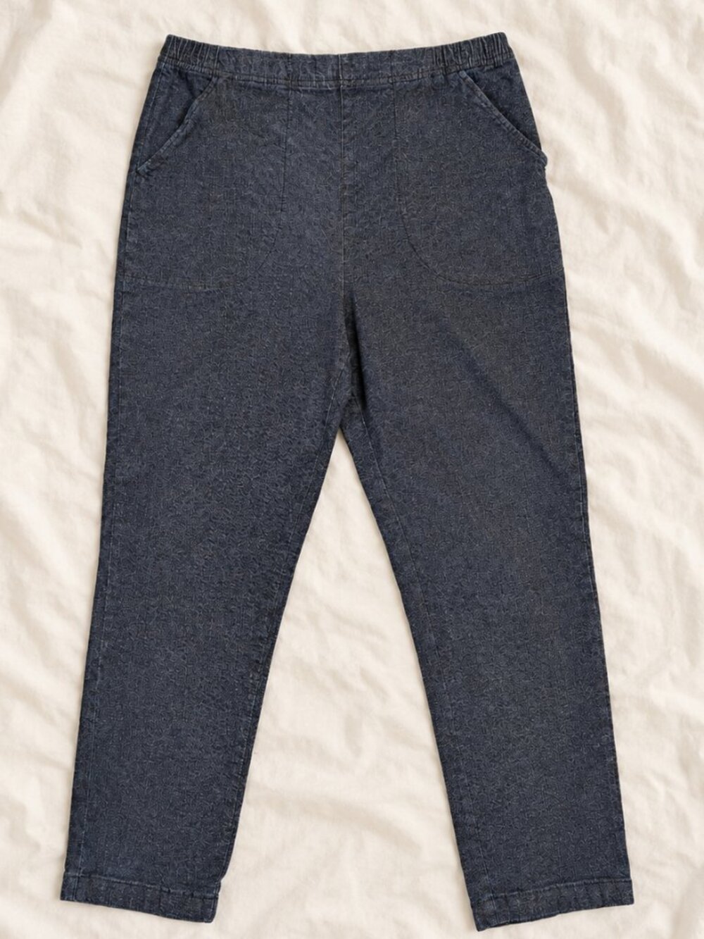 Croft & Barrow Women's XXL Plus Size Pull-On Elastic Waist Dark Wash Jeans